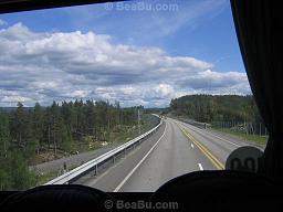 Travel from Paris to Prague by bus